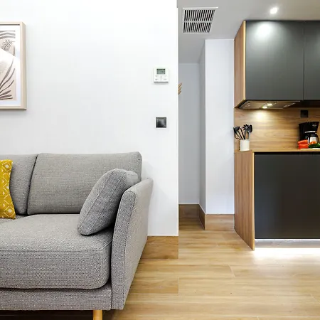 Feelathome Ventas Suites-3