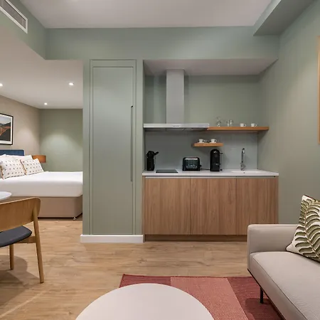 The Lincoln Suites-3
