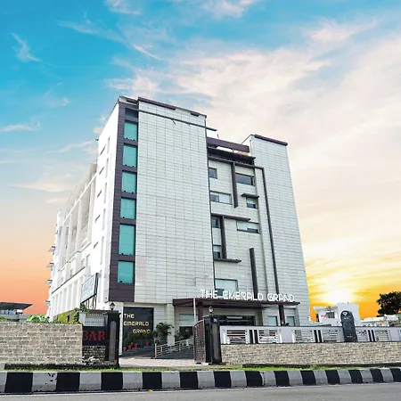 The Emerald Grand-3