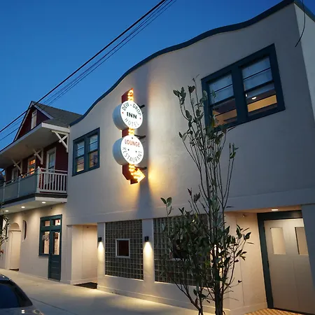Dew Drop Inn Hotel & Lounge-2