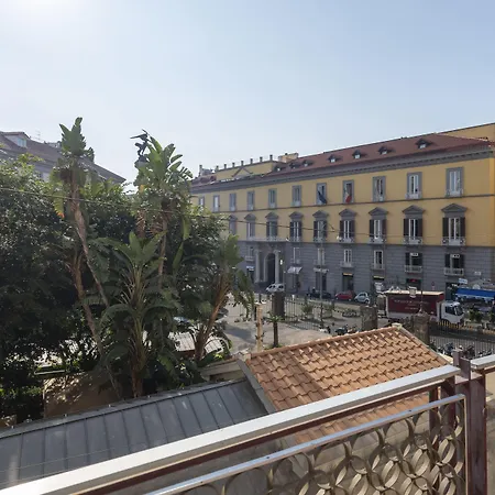 Well Suites - Piazza Dei Martiri-3