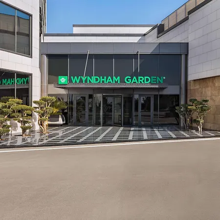 Wyndham Garden Baku-2
