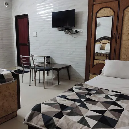 Hotel Purohit Sindhi Camp-3
