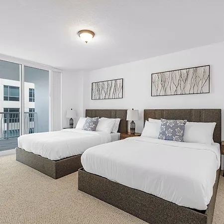 The Club At Brickell Bay Luxury Suites-3