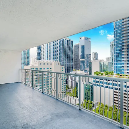The Club At Brickell Bay Luxury Suites-2