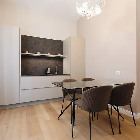 Firenze Boutique Rooms-3