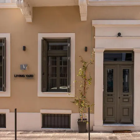 Living Yard Acropolis-2