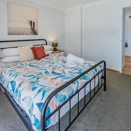 Beach Palms Holiday Apartments-2