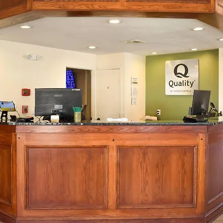Quality Inn & Suites Garden Of The Gods-3