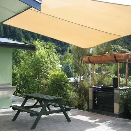 Queenstown Holiday Park Creeksyde-2