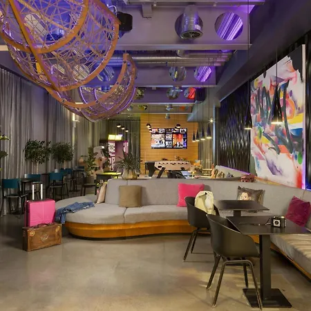 Moxy London Excel-3
