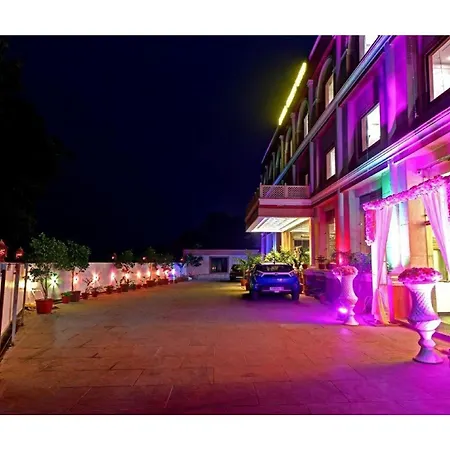 Hotel Green View-3
