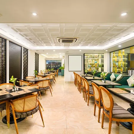 The Embassy Hotel Hanoi-2