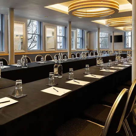 Doubletree By Hilton Belfast City Ten Square-3