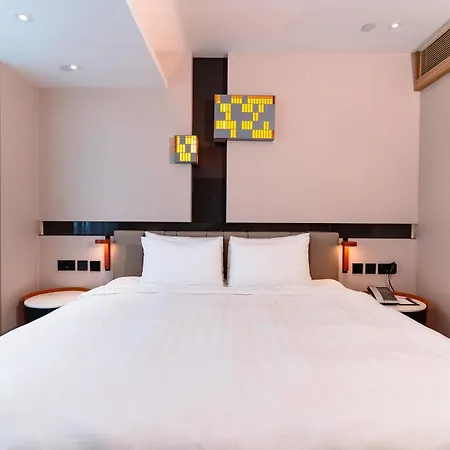 Nathan Hotel-3