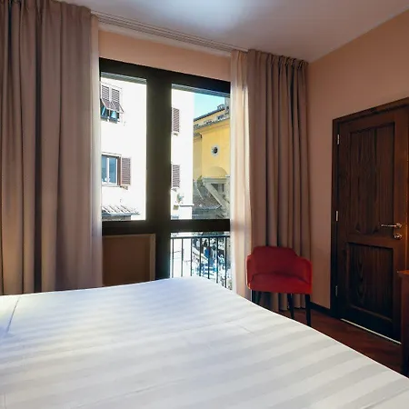 B&B Hotel Firenze Pitti Palace Al Ponte Vecchio-2