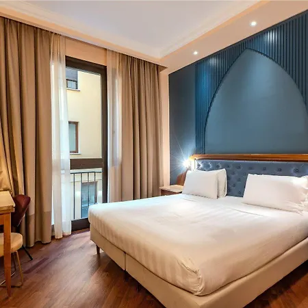 B&B Hotel Firenze Pitti Palace Al Ponte Vecchio-2