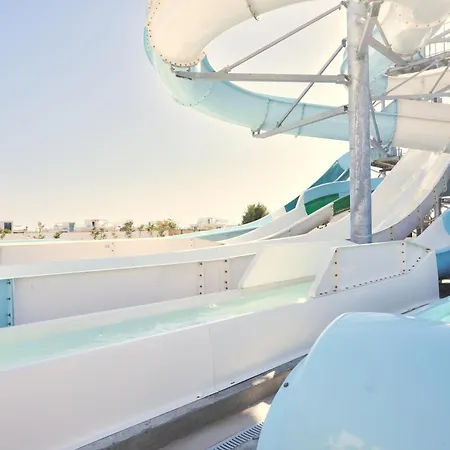 Maris Grand Waterpark Resort-3
