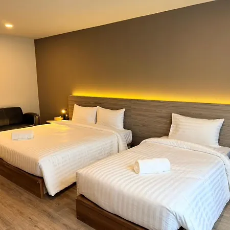 Manhattan Hotel Bangkok-2