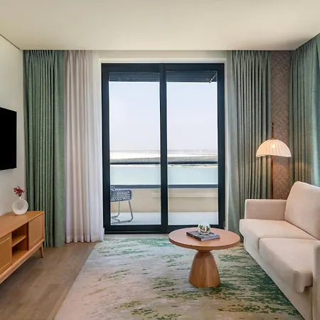 Yas Plaza Mangroves By Ihg-3