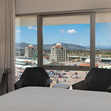 Cape Town Marriott Hotel Crystal Towers-3