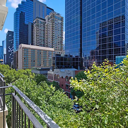Comfort Apartments Melbourne Central-3