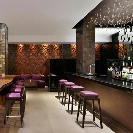 Courtyard By Marriott Chennai-2
