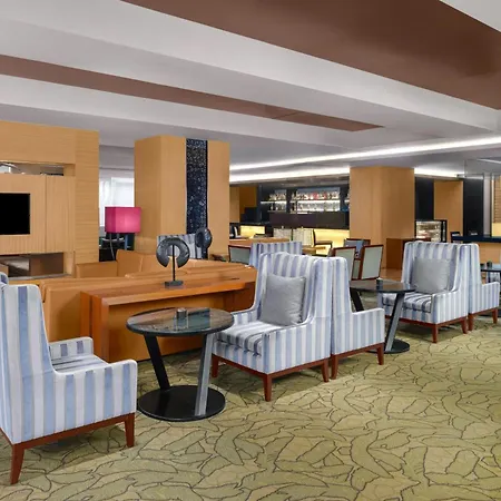 Courtyard By Marriott Shanghai Central-3