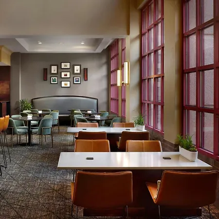 Atlanta Marriott Suites Midtown-3