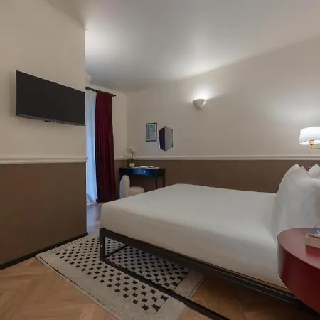 Piazza Di Spagna Prestige-3