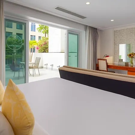 White Lotus Hotel Saigon-3