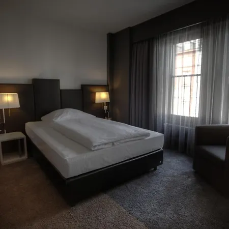 Hotel Bliss-3