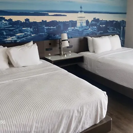 Cambria Hotel Madison East-2