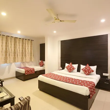 Airport Hotel Chanakya-2