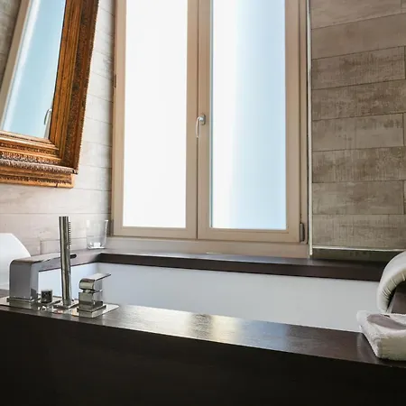 Corso Boutique Luxury Rooms-2