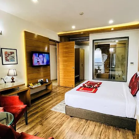 Jk Clarks Exotica - Centrally Located With Stunning Valley View-2