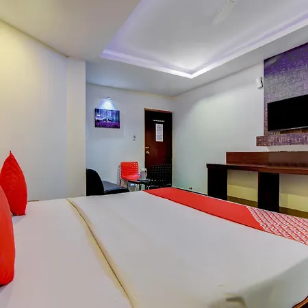 Hotel O P S Grand-2