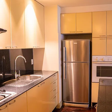 Downtown Retro Serviced Apartment-2