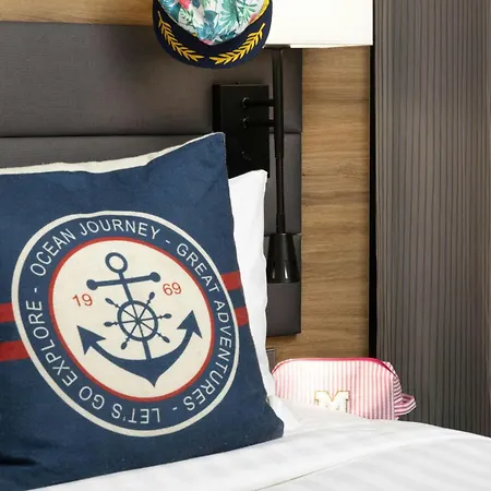 Moxy Southampton-3