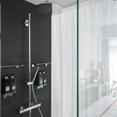 Ruby Lucy Hotel London By Ihg-3