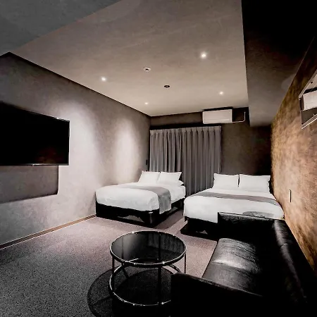 Randor Hotel Namba Osaka Suites-2