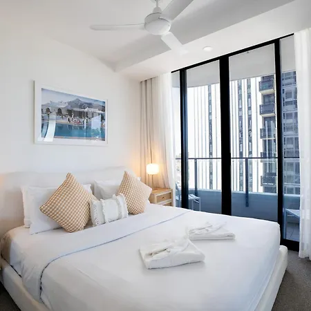 X Kirra Apartments-2