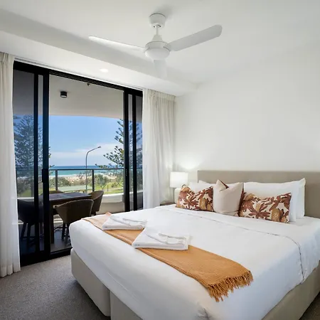 X Kirra Apartments-2