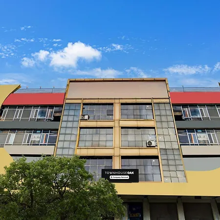 Townhouse Oak Ptc Indore Junction-2