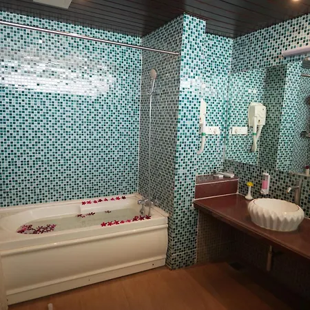 Greenleaf The Resort & Spa, Ganpatipule-2