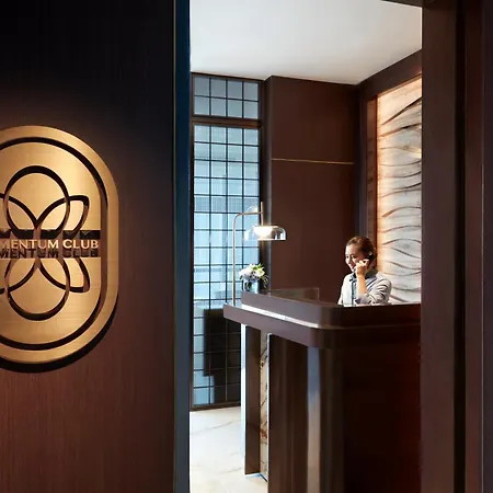 Momentus Hotel Alexandra-3