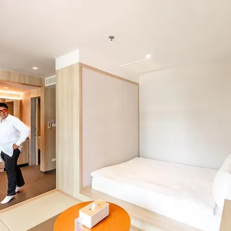 Livezen Bangkok Sukhumvit-3