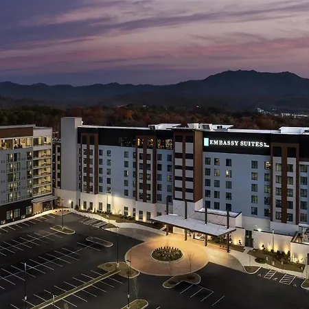 Embassy Suites By Hilton Pigeon Forge Resort-2
