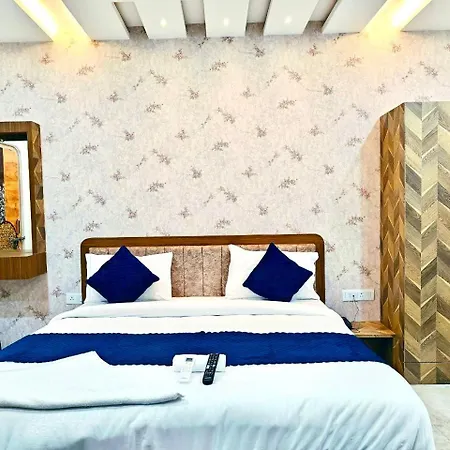 Hotel The Pushpraj-3