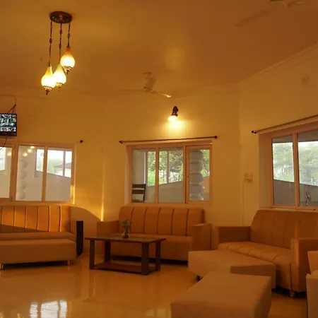 Hotel Shree Krishna Jungle Resort-3